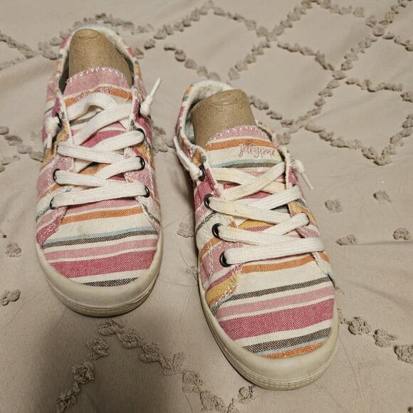 Jellypop Shoes - Jellypop Women's Rainbow Striped Lace Up Canvas Sneaker Shoes 6M